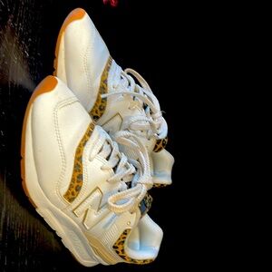 New Balance 997H sneakers with leopard details